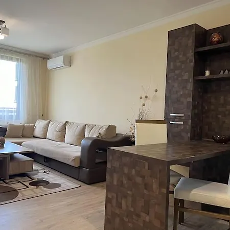 Cozy - Free Parking Apartament Plovdiv